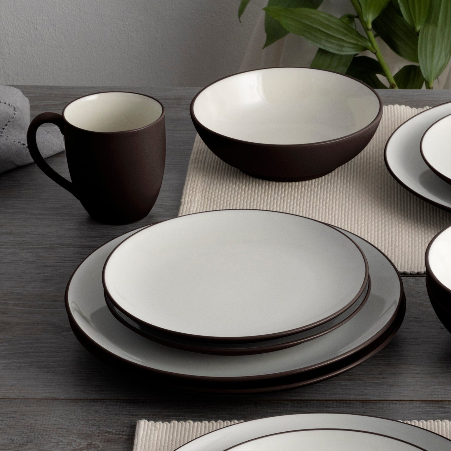 Noritake Colorwave 16-Piece Coupe Dinnerware Set, Service For 4