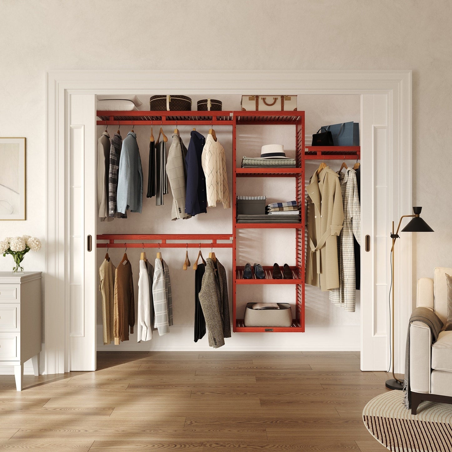Système de placard intégré Simplicity en bois massif John Louis Home en acajou rouge