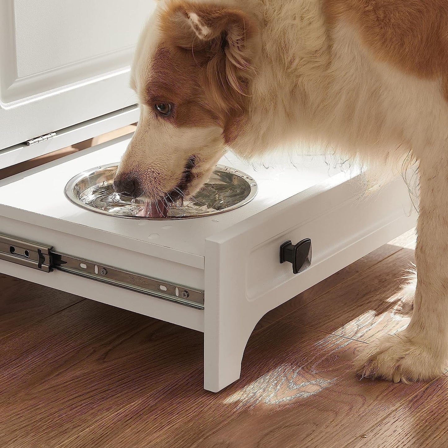 Station d'alimentation pour chiens Roomfitters avec 2 gamelles surélevées et armoire d'alimentation inclinable pour animaux de compagnie