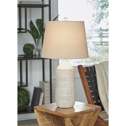 Lampe de table Signature Design by Ashley Willport blanc cassé (lot de 2) - 14 L x 14 P x 27 H